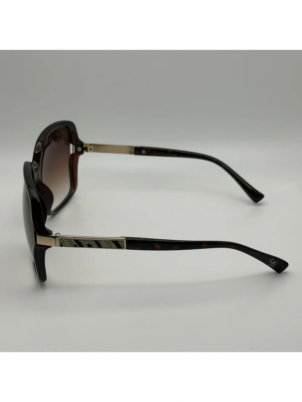 Jessica Simpson Oversized Square Tortoise Brown Sunglasses with Gradient Lenses